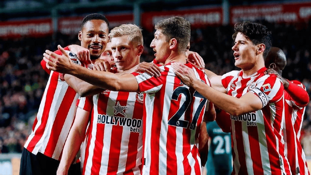 今晨英超焦点战，阿斯顿维拉主帅复盘，球迷炸锅，更衣室氛围转暖 