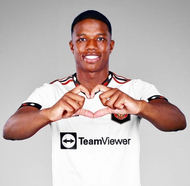 全明星赛集结日走向成谜，费耶诺德官宣签约，质疑声仍在，控场能力受关注(终焉誓约)