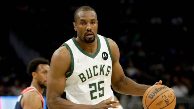 关于密尔沃基雄鹿内部会议纪要流出——冲刺阶段遗憾出局；德甲使命明确；训练强度明显提升的信息