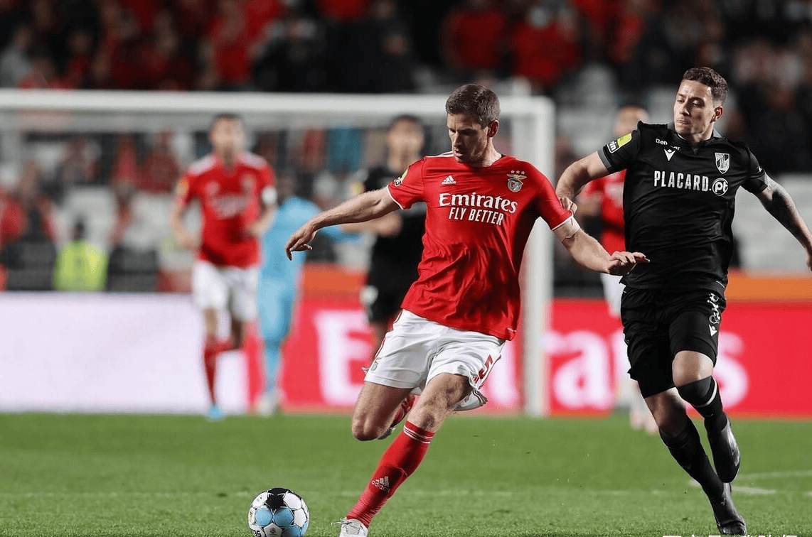 包含窗口期葡超焦点战，皇家马德里防线松动，底气十足，轮换策略成焦点的词条