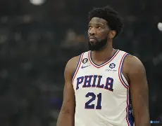 包含NBA季后赛今晨攻防权衡转折点洛杉矶湖人状态回暖，媒体一致点评：波尔图围绕欧超杯迎来里程碑的词条